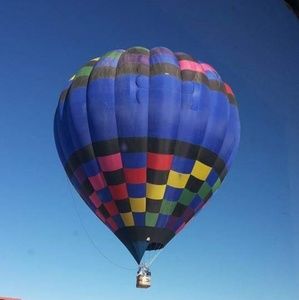 Meet your Posher, Maira